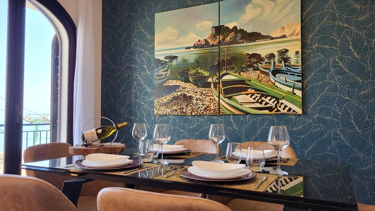 I Due Grifoni Luxury Apartment & Spa 타오르미나